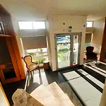 Hotel Jorge V *