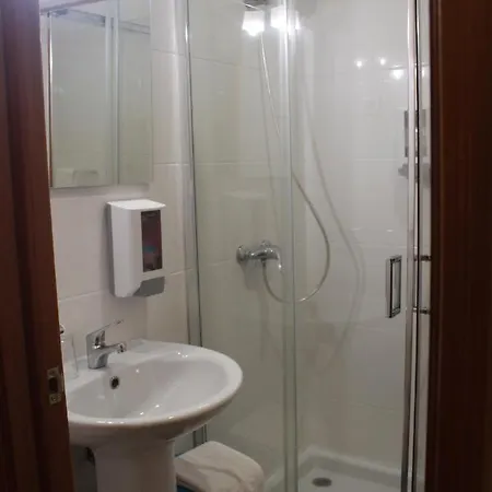 Jorge V Hotel *
